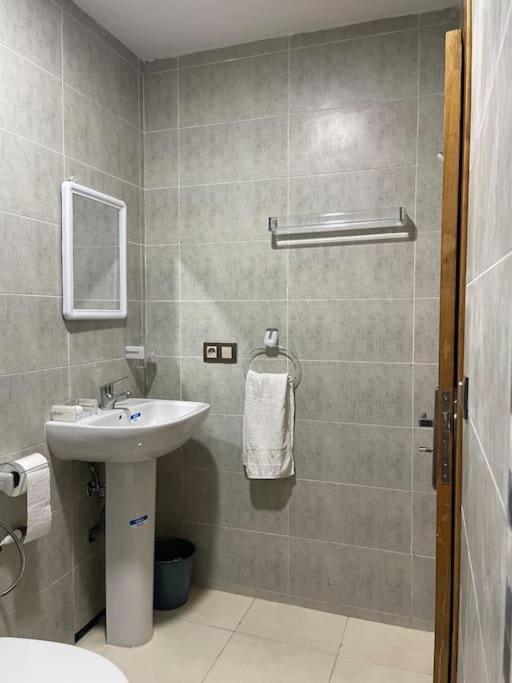 Appartement De Luxe A Rimal Martil 1 Min De La Plage Eksteriør bilde